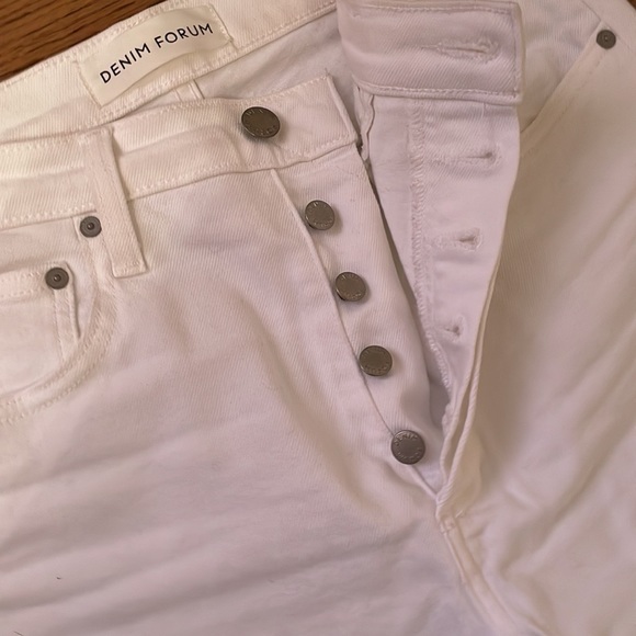 Aritzia Denim Forum Yoko High Rise Slim 28L 28W - Picture 4 of 11